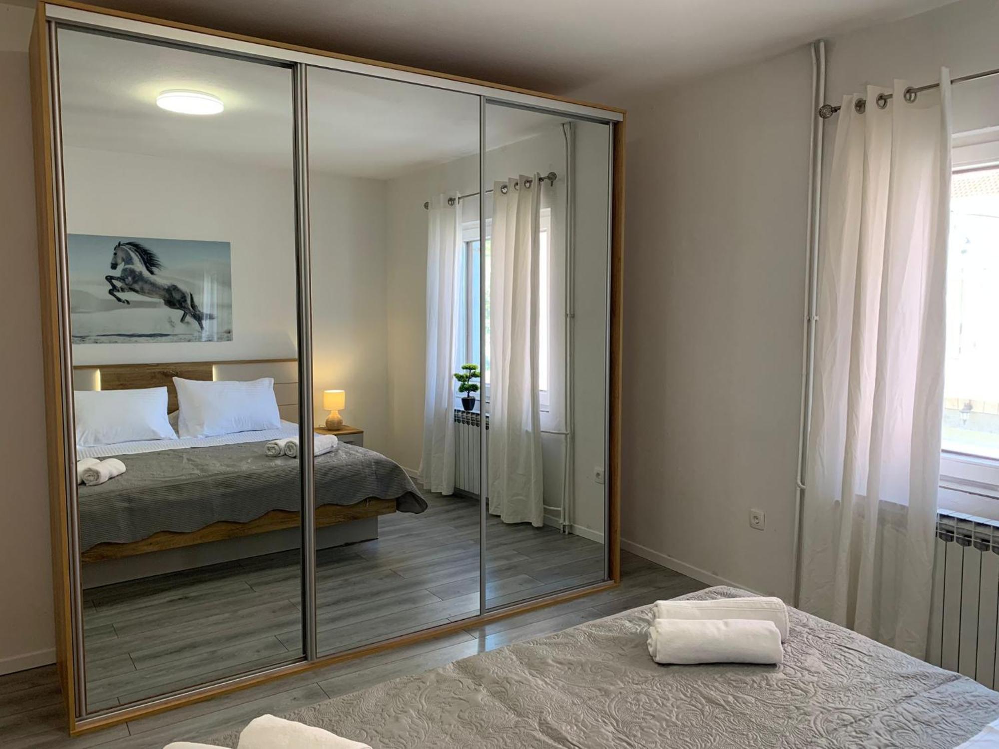 Apartment Ivo Podstrana